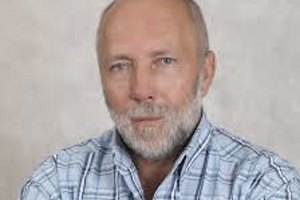 Блогера, написавшего статью о нападении на милиционеров в Херсоне, вызывают на допрос