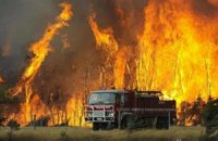 Остров Ибица охвачен пожарами, эвакуированы 700 туристов, пожарные не справляются