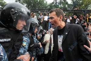 Половина украинцев готова идти на баррикады 