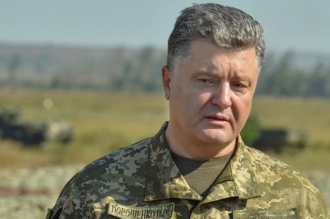 Порошенко пообещал подкрепление морпехам в Мариуполе