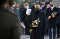 Зеленський вшанував пам’ять полеглих захисників ДАП