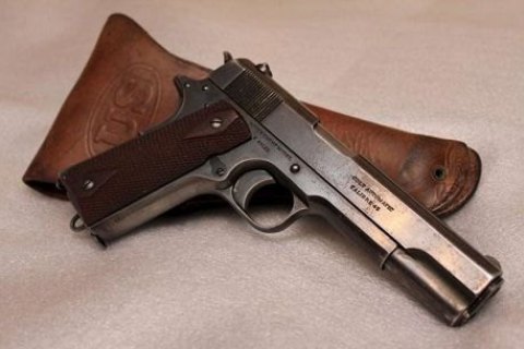 Американского производителя оружия Colt купила чешская компания