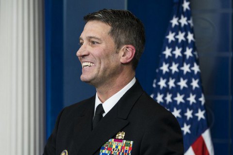 Трамп выдвинул в министры личного врача