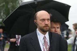 У российского экс-сенатора хотят отобрать замок во Франции