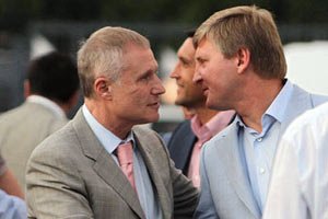 Компания Суркиса оспорила приватизацию "Днепрэнерго" Ахметовым