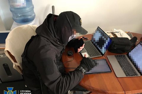 Чиновник одного из министерств передавал секретные документы об обороне Украины 