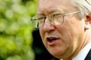 Тарасюк обвинил в расколе Народного Руха Секретариат