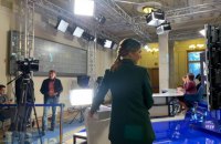 У Раді журналістам загородили єдиний екран з трансляцією із зали