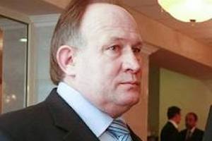 Кандидат з Луганської області роздавав вагітним "пакети для пологів"