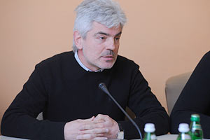 Закон о выборах отражает интересы меньшинства, - Матчук