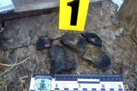 Под Харьковом из-за взрыва неизвестного предмета мужчине оторвало пальцы