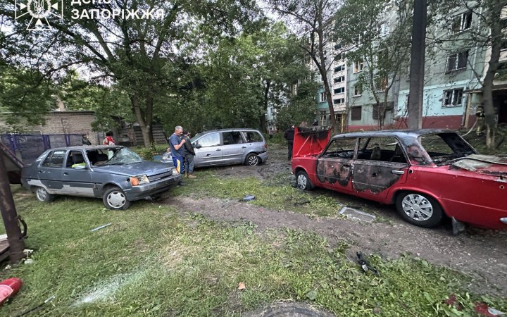 Ворог вдарив по Запоріжжю, постраждали три жінки 