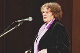 Ліна Костенко: Не ворушіть вусами, а будуйте Україну