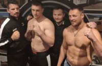 Супертяжеловес Сиренко нокаутом добыл 12-ю победу на профессиональном ринге