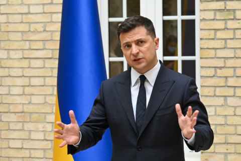 Зеленський хоче розгорнути в Україні виробництво іноземних вакцин від коронавірусу