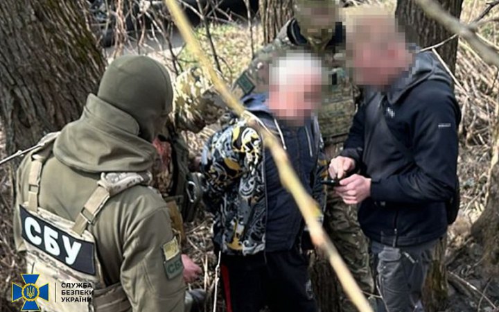 СБУ затримала "ексрегіонала", який наводив російські авіаудари по Сумщині (доповнено)