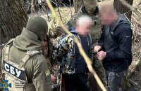 СБУ затримала "ексрегіонала", який наводив російські авіаудари по Сумщині (доповнено)