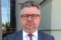 "Титушку", который облил Порошенко зеленкой, отпустили из полиции без мер пресечения, - адвокат Головань