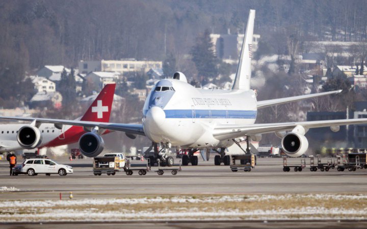 США уклали контракт на 13 мільярдів доларів для розробки нового літака "Судного дня", — Reuters