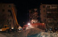 Девять человек погибли в результате обрушения многоэтажки в Казахстане