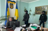 Начальник отдела винницкой налоговой попался на взятке в 50 тыс. гривен
