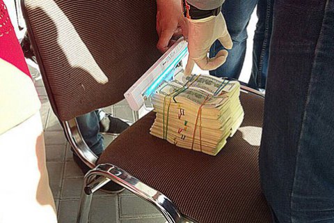 В Херсоне директора стройкомпании поймали на взятке $225 тысяч 