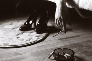 Курильщики рискуют получить инсульт на 9 лет раньше некурящих, - ученые