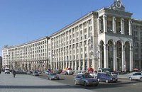 Крещатик открыли для машин