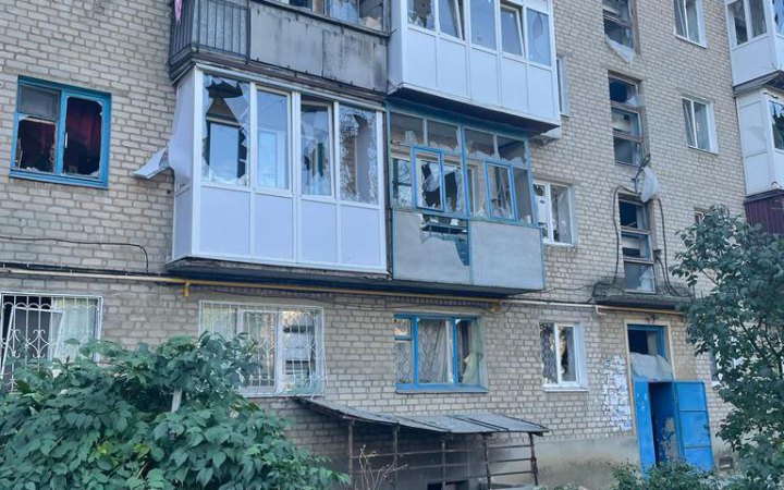 Окупанти обстріляли Курахове, троє поранених