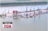 Министр МЧС Украины облетел на вертолете подтопленное Придунавье 