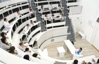 В українських університетах розпочинають навчання майже 300 тисяч першокурсників