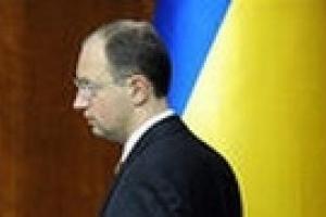 Яценюк  собирается победить Януковича