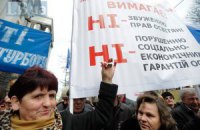 Примусом учителів в школі не утримаєш