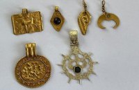 Из Украины пытались вывезти украшения времен Скифской эпохи