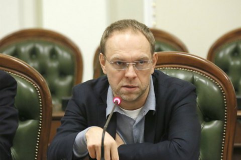 "Батькивщина" будет контролировать действия президента во время военного положения