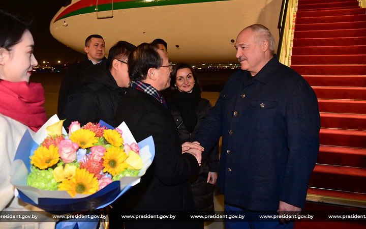 Лукашенко поїхав до Китаю