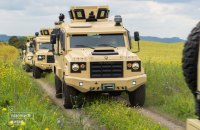 Фонд "Повернись живим" придбав 11 бронемашин для морпіхів, які обороняли Маріуполь