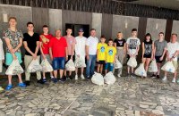 НОК України передав гумдопомогу спортсменам з Маріуполя, Слов’янська та Краматорська