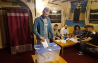 Украинские полярники проголосовали на выборах в Раду