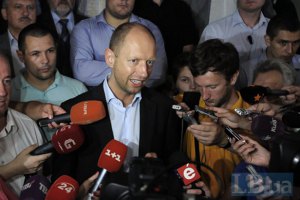 Яценюк доволен датой перевыборов в 5 округах