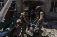 Під час евакуації цивільних на Донеччині ворожий "Ланцет" вибухнув біля екіпажу "Білих янголів"