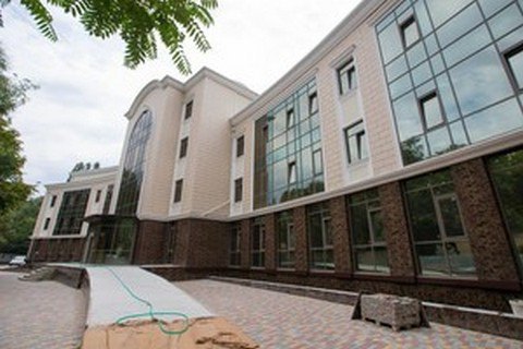 Инвестор сорвал сроки сдачи Одессе больницы скорой помощи
