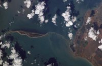 В аннексированном Крыму в "собственность" России "передали" часть острова Тузла