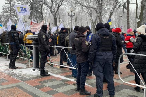 Полиция усилила меры безопасности в центре Киева