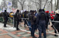 Полиция усилила меры безопасности в центре Киева