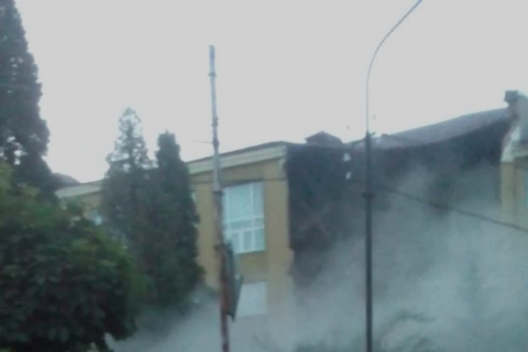 ​В Коломые повторно обвалился корпус экономико-правового колледжа