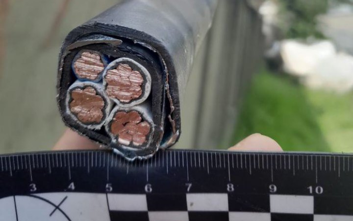 В Херсоні хлопець вкрав кабель вартістю 300 тисяч гривень