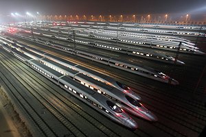 В Китае приняла первых пассажиров самая длинная в мире высокоскоростная железная дорога