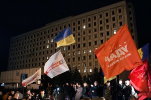 У "Батькивщины" возникли проблемы с биотуалетами