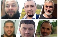 ФСБ о четвертій ранку прийшла з обшуками в будинки кримських татар, інкримінують участь у терористичній організації (оновлено)